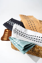 Load image into Gallery viewer, Himadri Napkins | Set of 2/4/6 | White