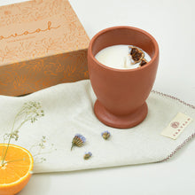 Load image into Gallery viewer, Narangi Candle Soy Wax Tropical Citrus Summer