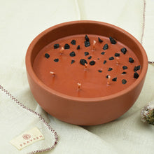 Load image into Gallery viewer, Gilli Mitti Multi Wick XL Candle Smells Like Rain