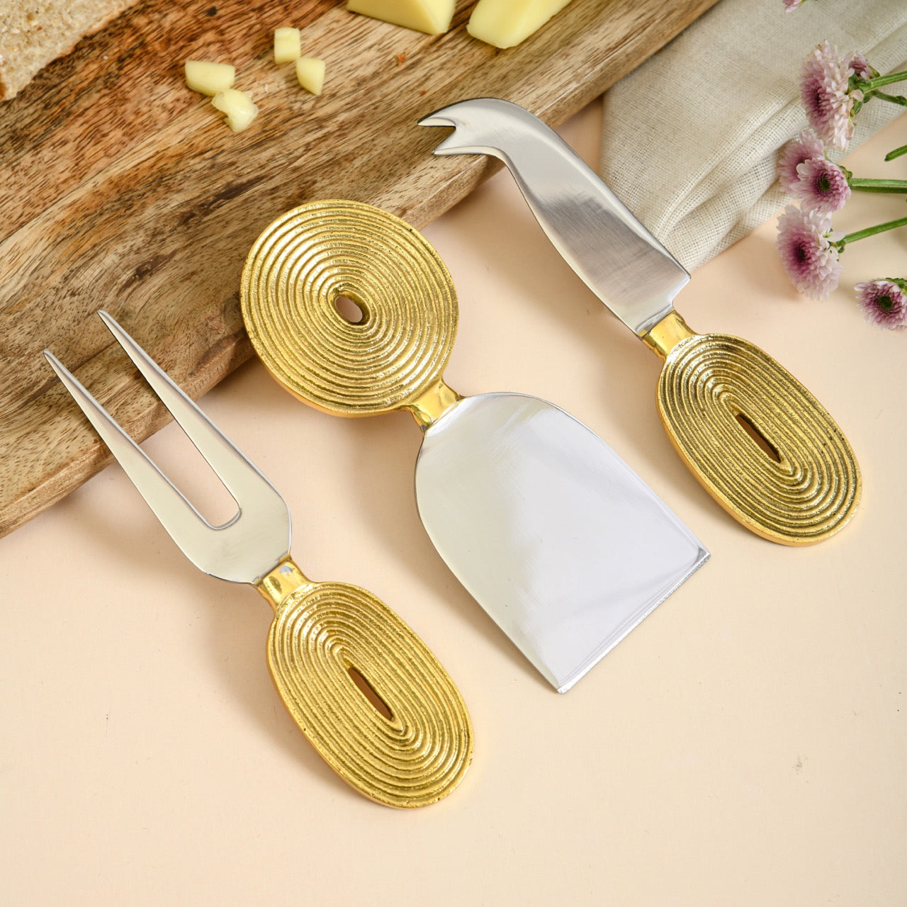 Brass Cheese Knife Set of 3 | Ekaantrik - Concentric design