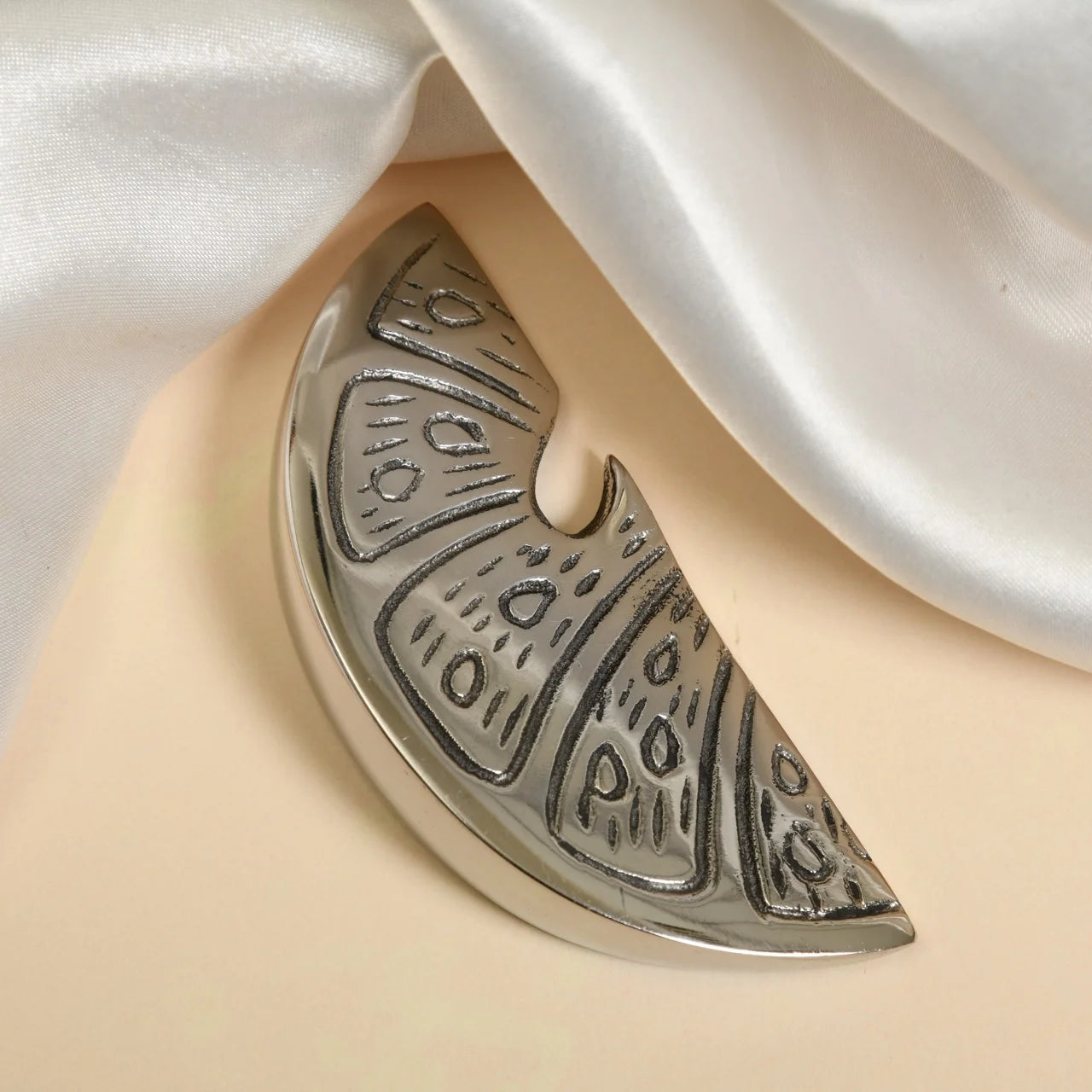 Santara Metal Bottle Opener - Silver l thoughtful gifting for