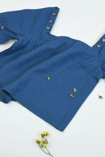 Load image into Gallery viewer, Blueberry Hemp Top With Detachable Sleeves For Multiple Occasions