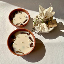 Load image into Gallery viewer, Bayaar XL | 100% Soy Wax Candle | 5 and 7 wick | Cinnamon Vanilla