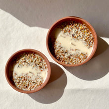 Load image into Gallery viewer, Pachva XL | 100% Soy Wax Candle | 5 and 7 wick | Oud and Amber