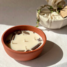 Load image into Gallery viewer, Bayaar XL | 100% Soy Wax Candle | 5 and 7 wick | Cinnamon Vanilla