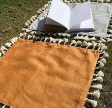 Load image into Gallery viewer, Pau 2.0 - Reversible Placemats