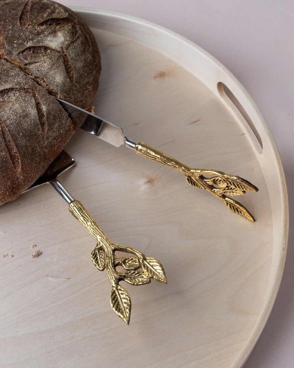 Patram Cake and Knife
