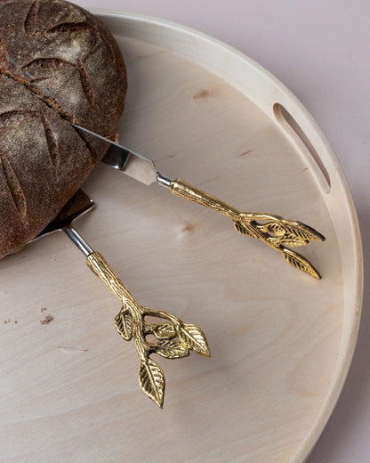 Patram Cake and Knife
