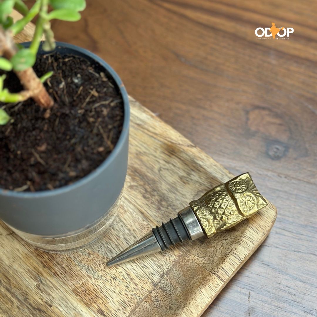 Ullook (Owl) Wine Stopper