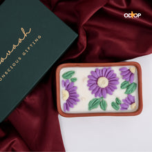 Load image into Gallery viewer, Bagh Hand Poured Floral Soy Candle, 4 Wicks in Terracotta Bowl, Lavender Vanilla
