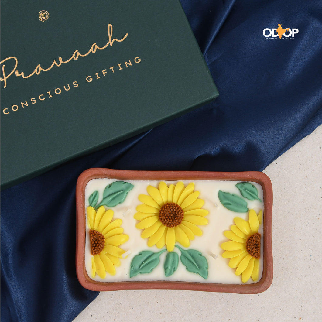 Surajmukhi Hand Poured Floral Soy Candle, 4 Wicks in Terracotta Bowl, Jasmine and Bergamot