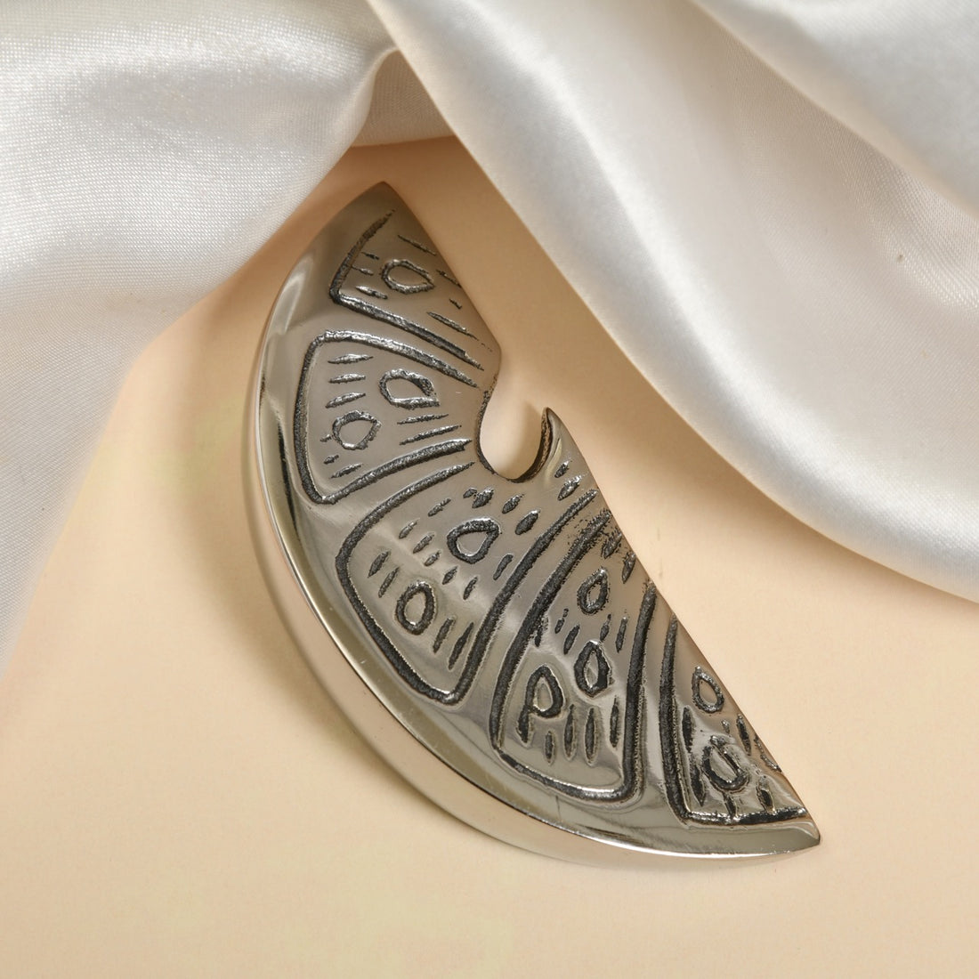 Santara Silver Bottle Opener | Men’s Bar Accessory | Valentine Gift