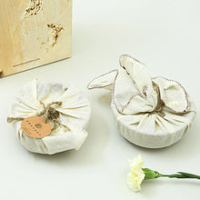 Load image into Gallery viewer, Fresh Oasis Candle Set | Multi-wick candle Set | Sustainable gifting
