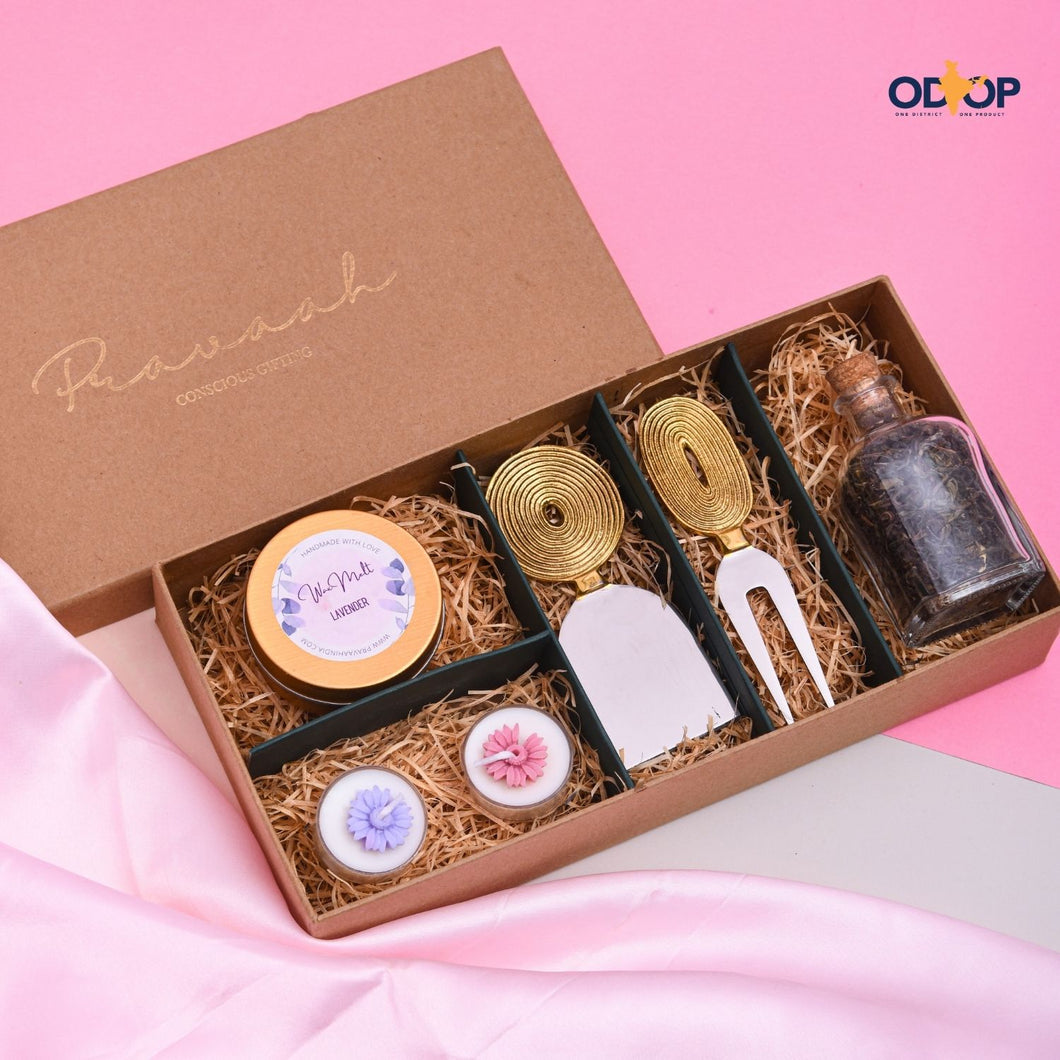 Chhaaya - Eco-Conscious Gift Hamper with Tea, Light & Brassware
