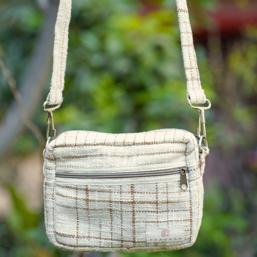 Pai Handbag with 2 zips | Detachable Strap | Vegan Bag