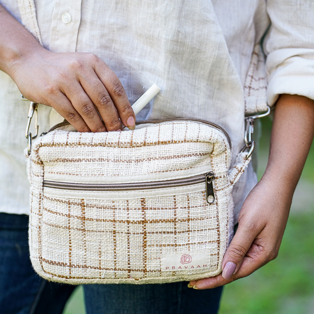 Pai Handbag with 2 zips | Detachable Strap | Vegan Bag
