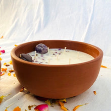 Load image into Gallery viewer, Nalika Indoor Outdoor Candles | 5 wick and 7 wick | Citronella and Peppermint
